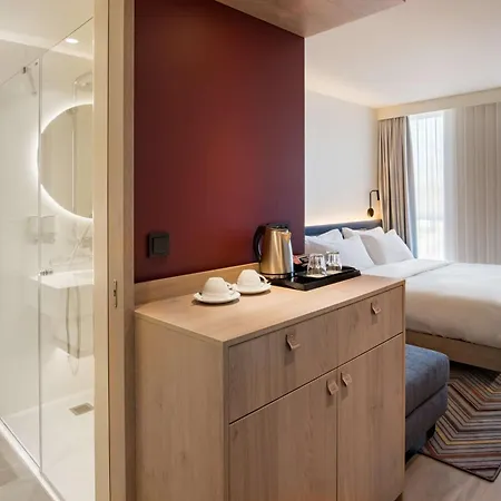 호텔 Hampton By Hilton Riga Airport