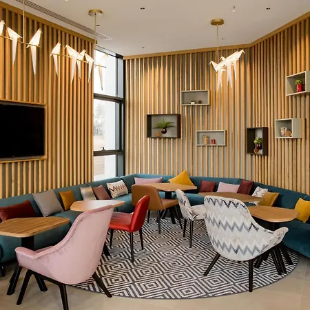 Hotel Hampton By Hilton Riga Airport 3*
