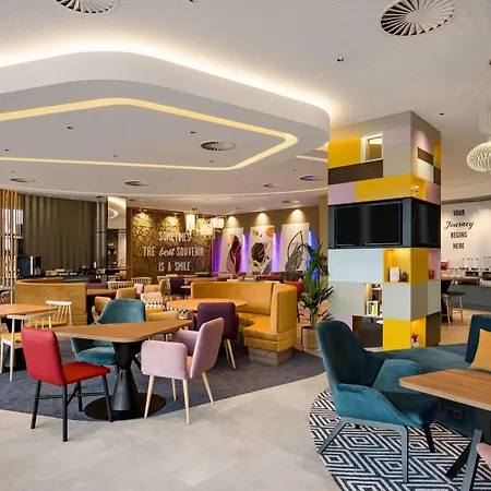 Hampton By Hilton Riga Airport 호텔 3*